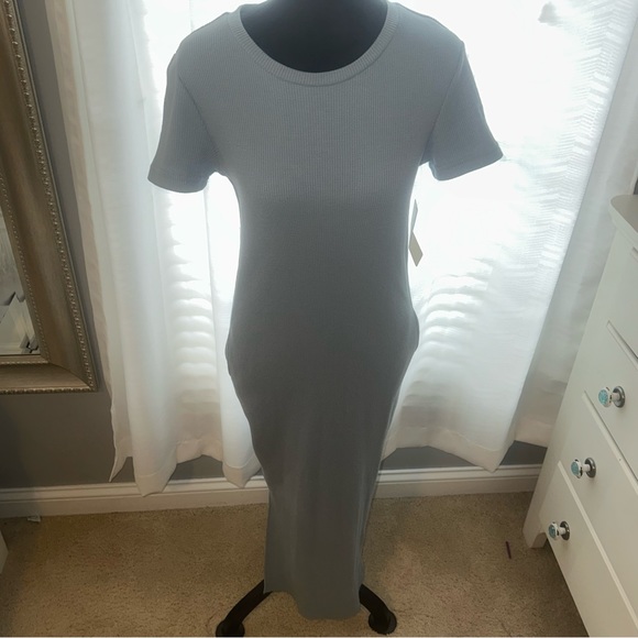 Maxi Dress with a waffle material - Picture 3 of 4